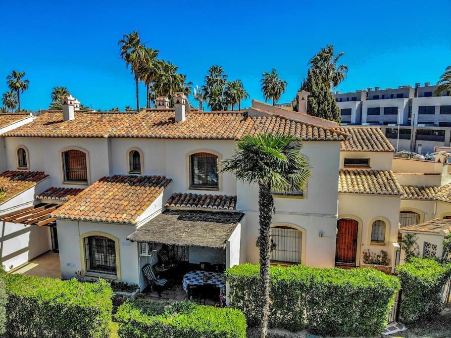 La Isla Casa Barnaby Villa Platja de Larenal Buitenkant foto