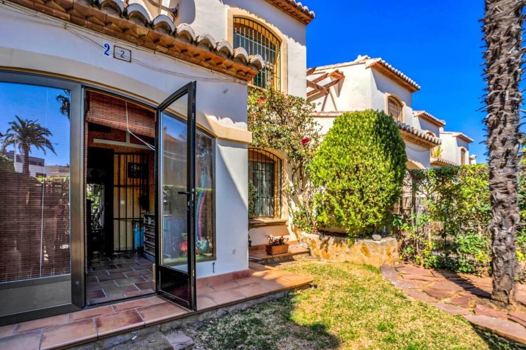 La Isla Casa Barnaby Villa Platja de Larenal Buitenkant foto