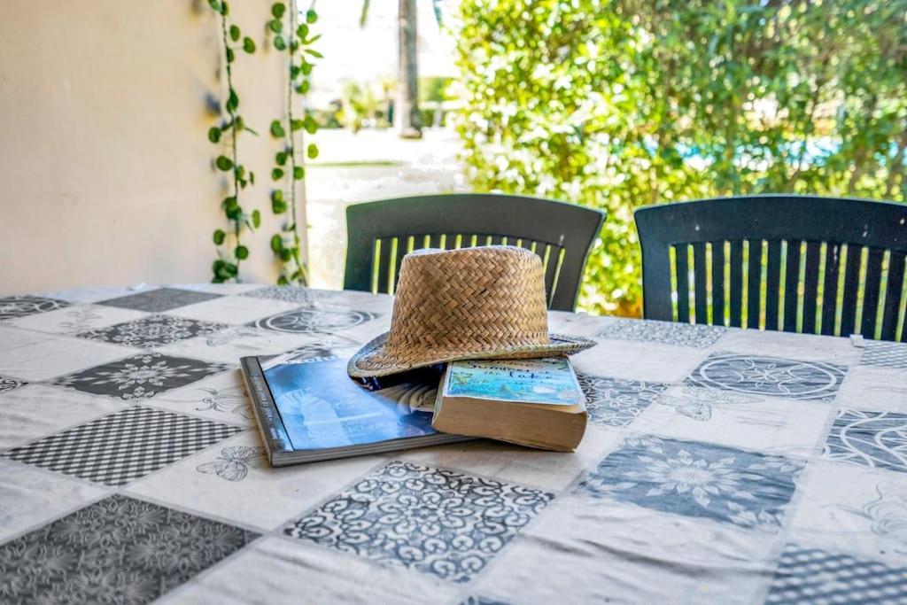 La Isla Casa Barnaby Villa Platja de Larenal Buitenkant foto